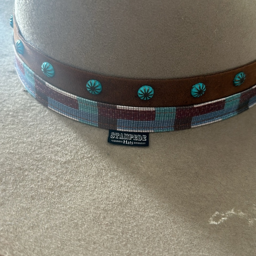Authentic Stampede wool hat - Picture 2 of 5